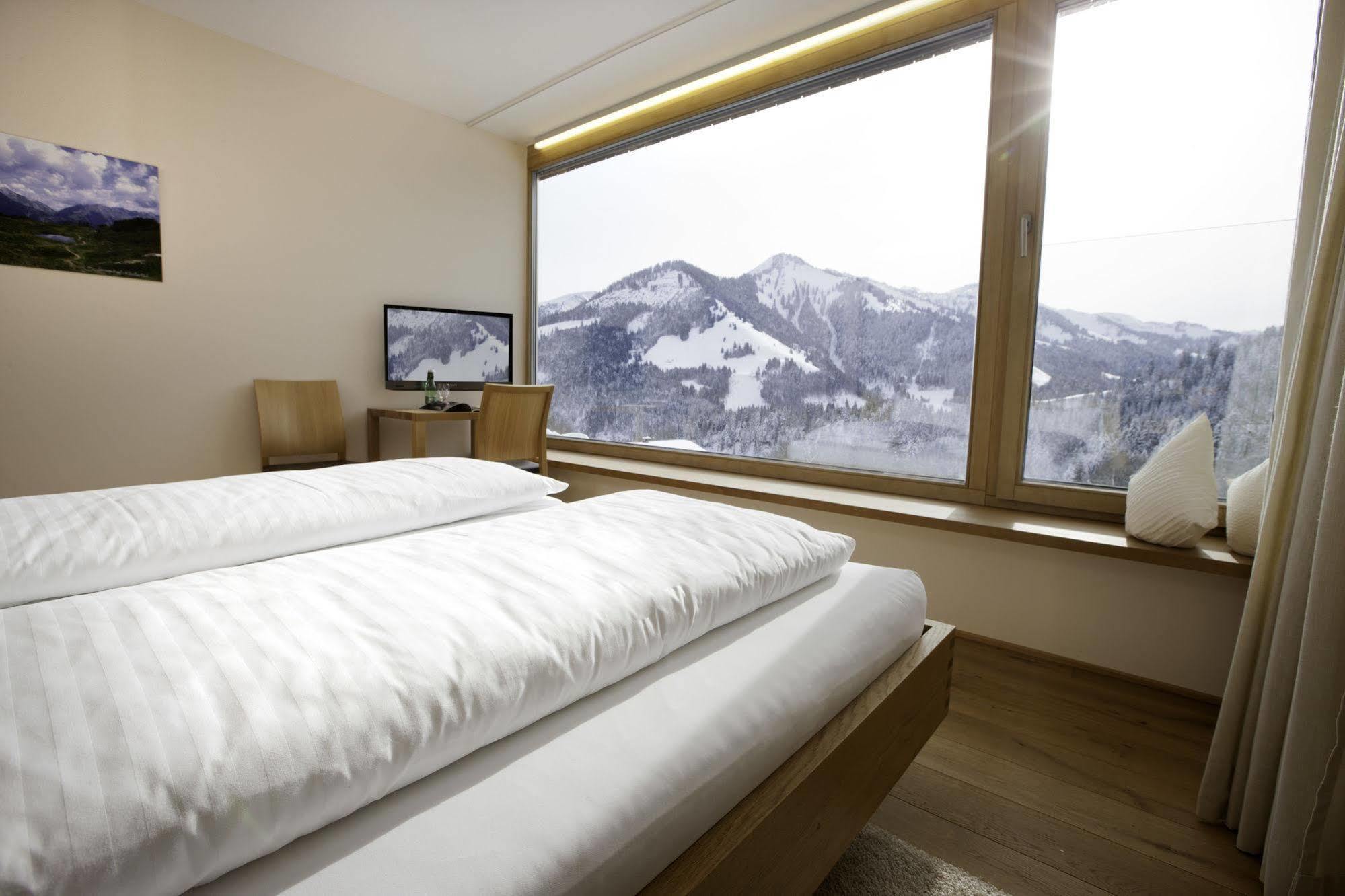 Hotel Alpenrose Ebnit ดอร์นเบิร์น ภายนอก รูปภาพ